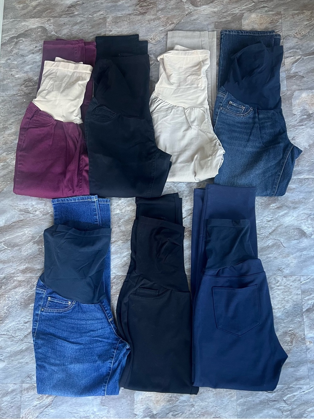 Lot of 7 Motherhood Size Medium Bottoms - Jeans, Leggings and Pants